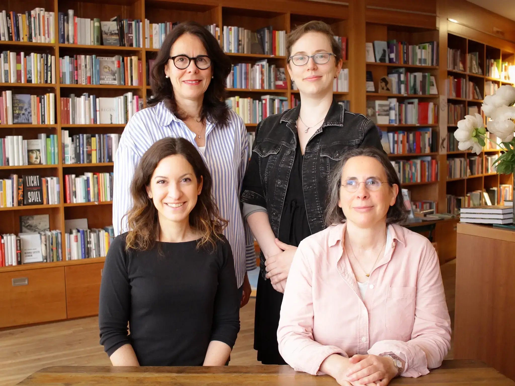 Buchhandlung Weltenleser Team